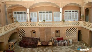 نمای محوطه اقامتگاه بوم گردی خانه نقلی کاشان اصفهان